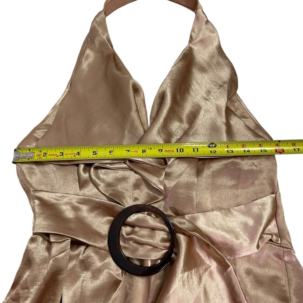 Elegant Gold Halter Dress - Picture 4 of 8